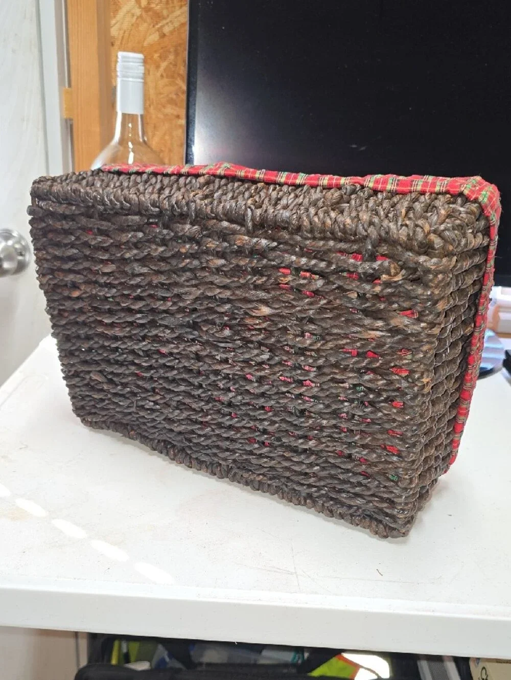 Vtg.Woven Seagrass Sturdy Storage Basket with Red Plaid Liner